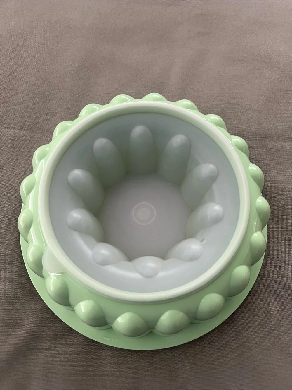 Vintage Tupperware Mint Green Gelatin / Jello Mold with Lid